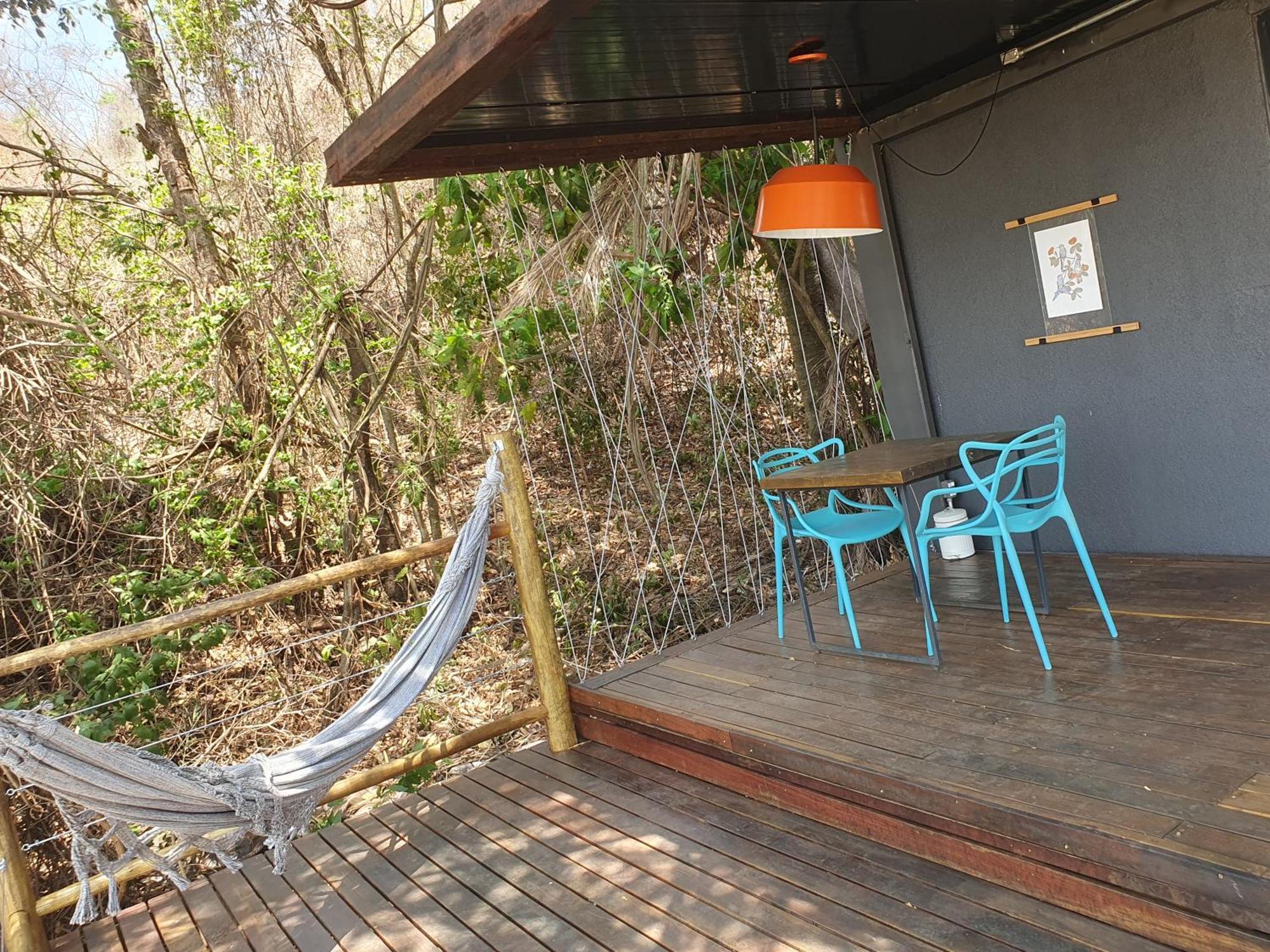 Container Beija-flor Com E Cachoeira Chalet Brotas